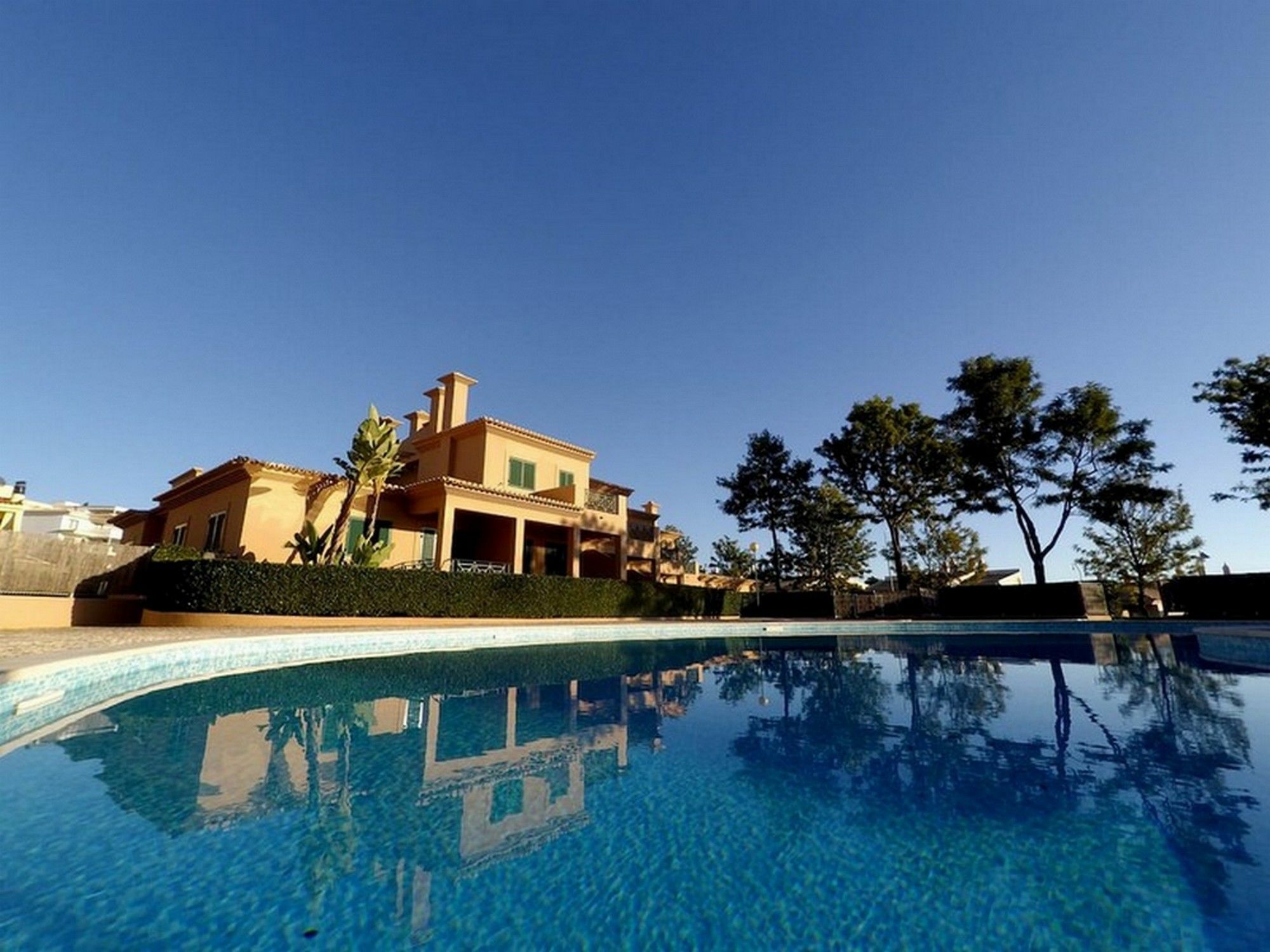 Roofed Villa In Albufeira With Private Swimming Pool Olhos de Agua  Eksteriør billede